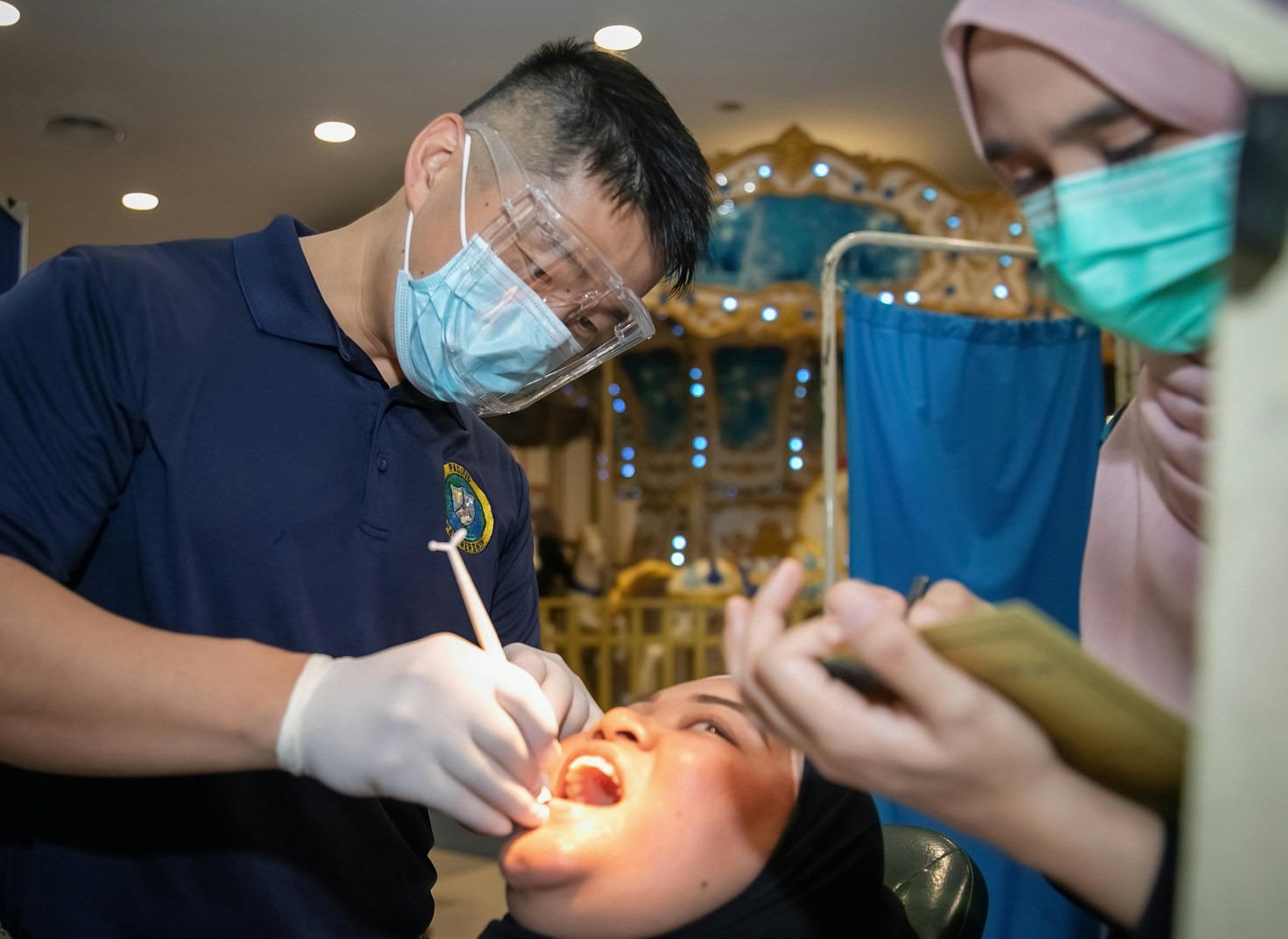 How SmileCare Hub Prioritizes Dignity in Dental Care